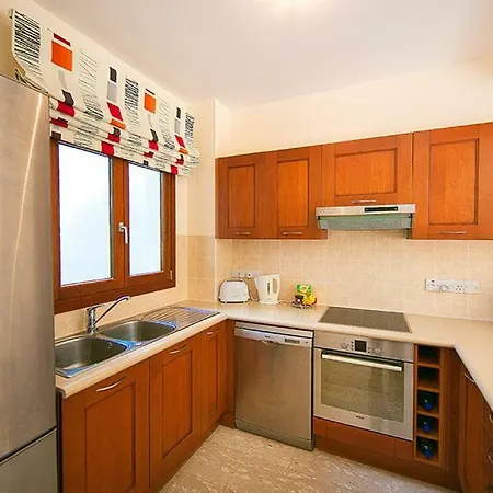 فيلة 37 Hestiades Green *